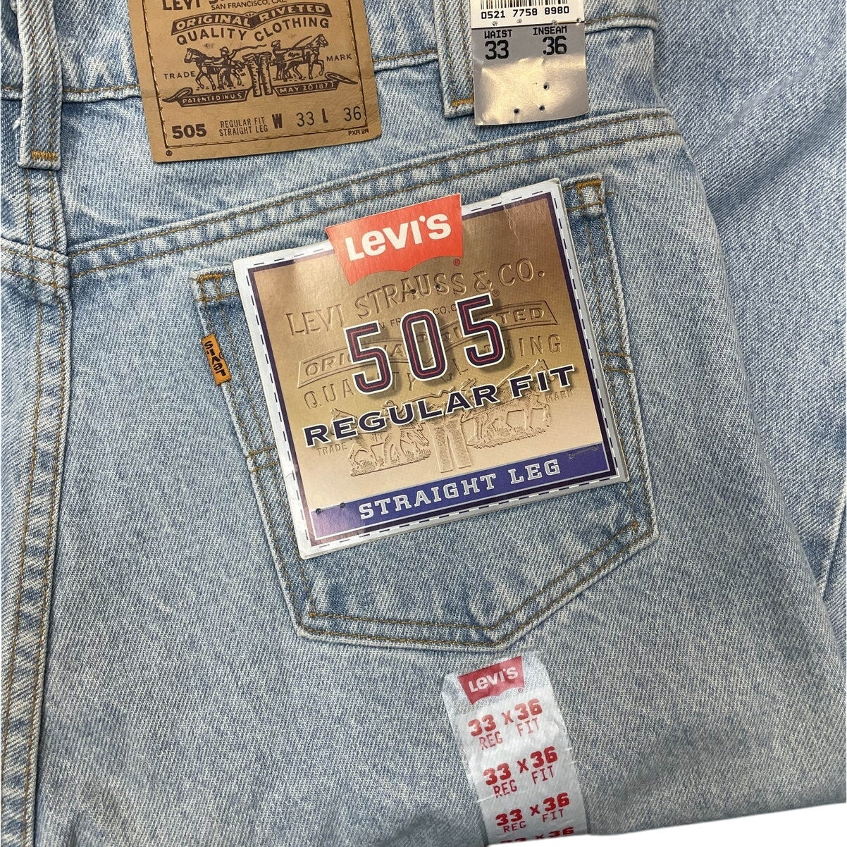 Vintage Levi’s 505 Regular Fit Straight Leg Light Wash