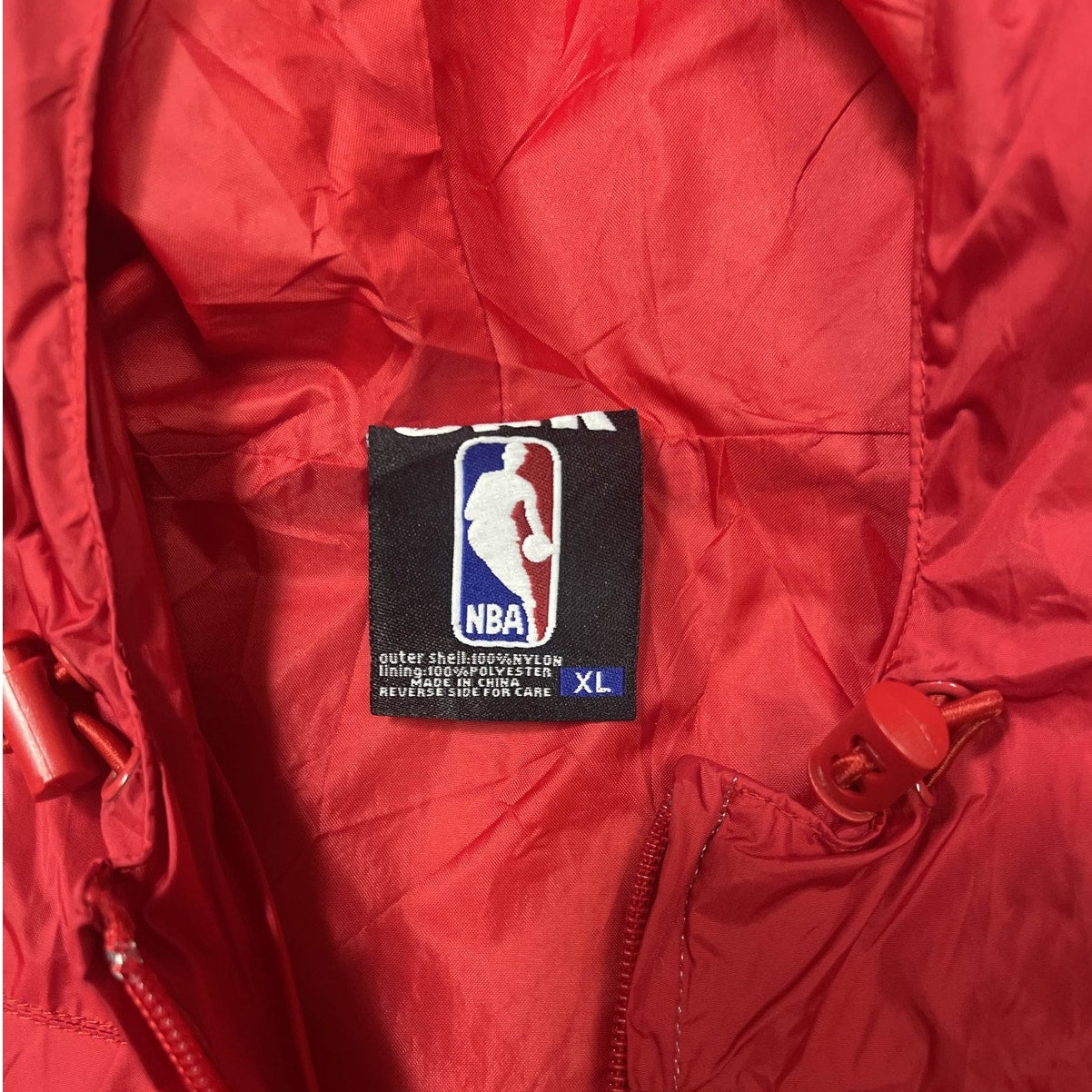 UNK NBA Chicago Bulls Pink and Red Windbreaker